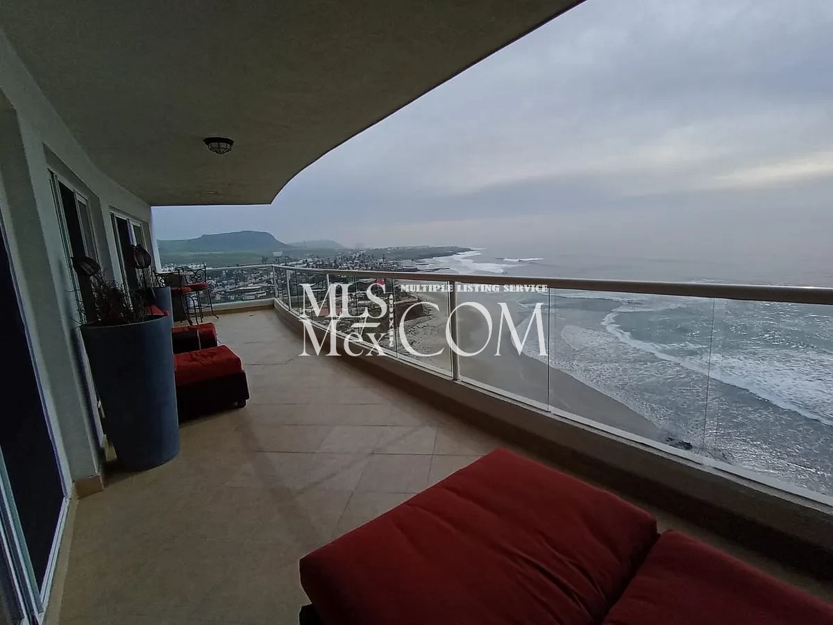 🌊 Oceanfront 2BR Condo in Las Palmas Popotla Rosarito | Pools, Gym & Beach Access | 30 Min to US Border  ⸻