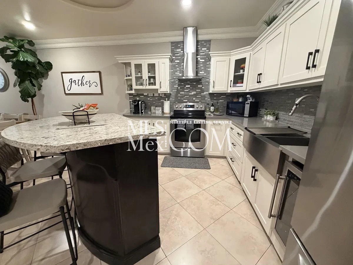 Luxury Oceanfront Condo for Rent in Rosarito, Baja California | 3 🛏️ | Beachfront | Resort Amenities | Near San Diego