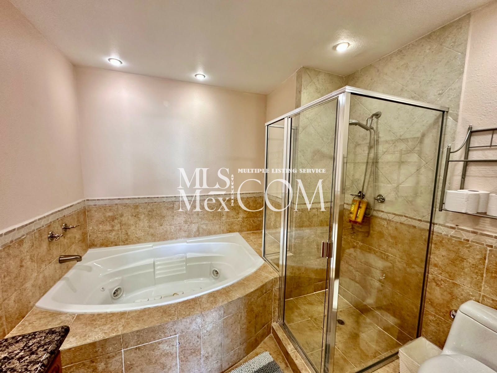 Oceanfront Condo for Rent in Las Palmas Rosarito | 2 Bedroom Beachfront Condo | Resort Amenities | $1,600 USD