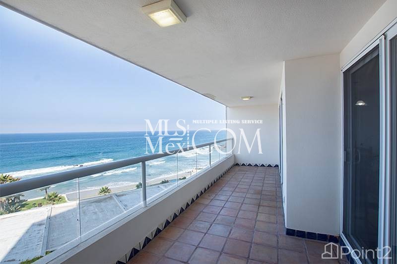 Beachfront Condo for Rent | 2 Bedrooms, 2 Bathrooms | La Jolla del Mar, Rosarito T2-402