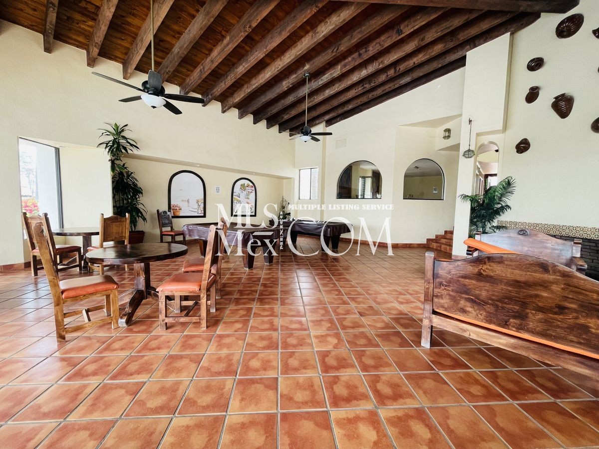 Curated visual reference: Gallery Detail: Luxury 2Br Spanish Style Villa For Rent In La Paloma