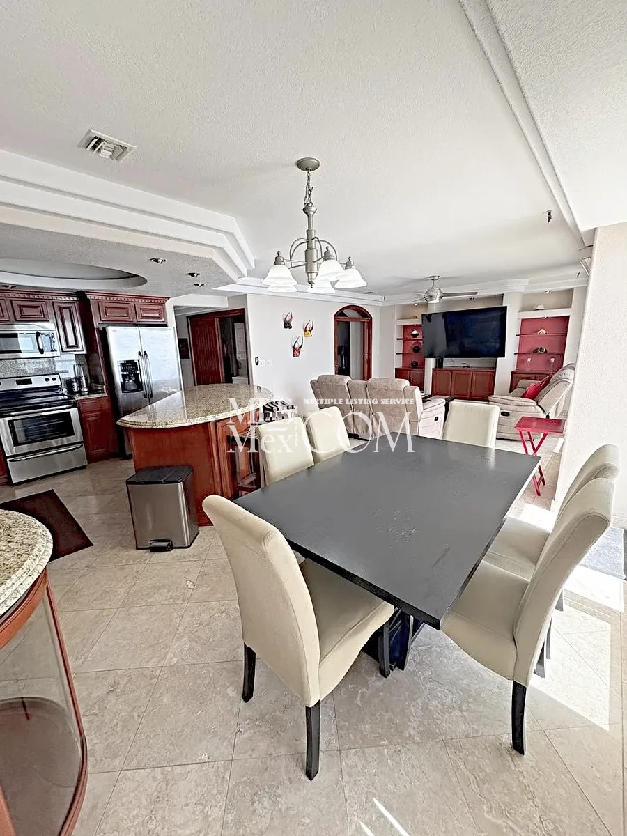 2BR 1,500ft Condo in Rosarito | Gated Community | 30 Min to US Border