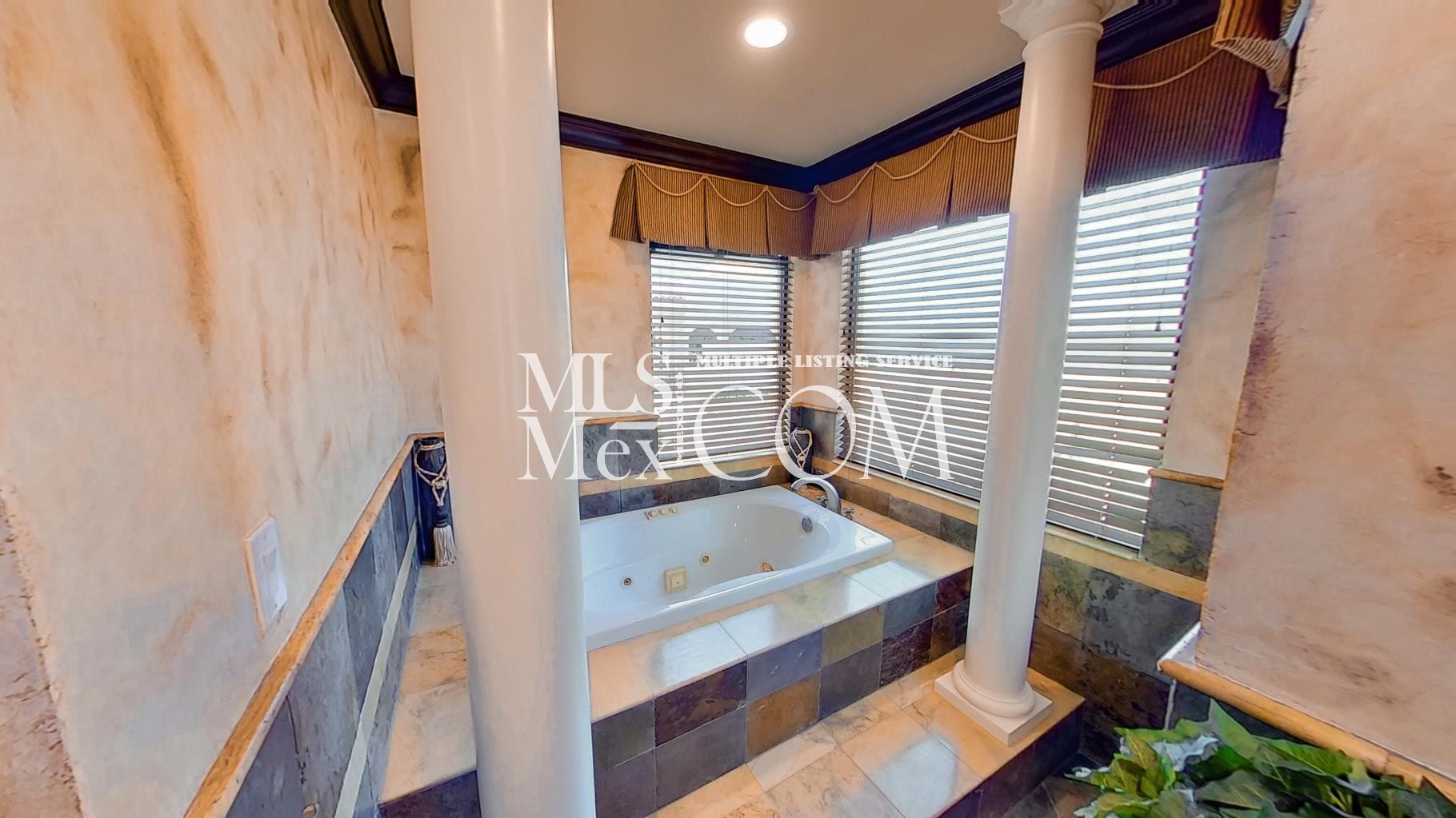 Hermosa Casa en  MARENA COVE Rosarito