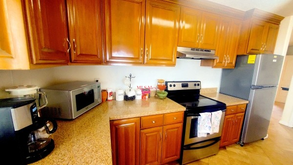 Riviera, René Ortiz C. No. 106-301, Centro, Baja California