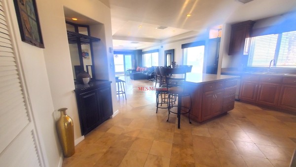 Riviera, René Ortiz C. No. 106-301, Centro, Baja California